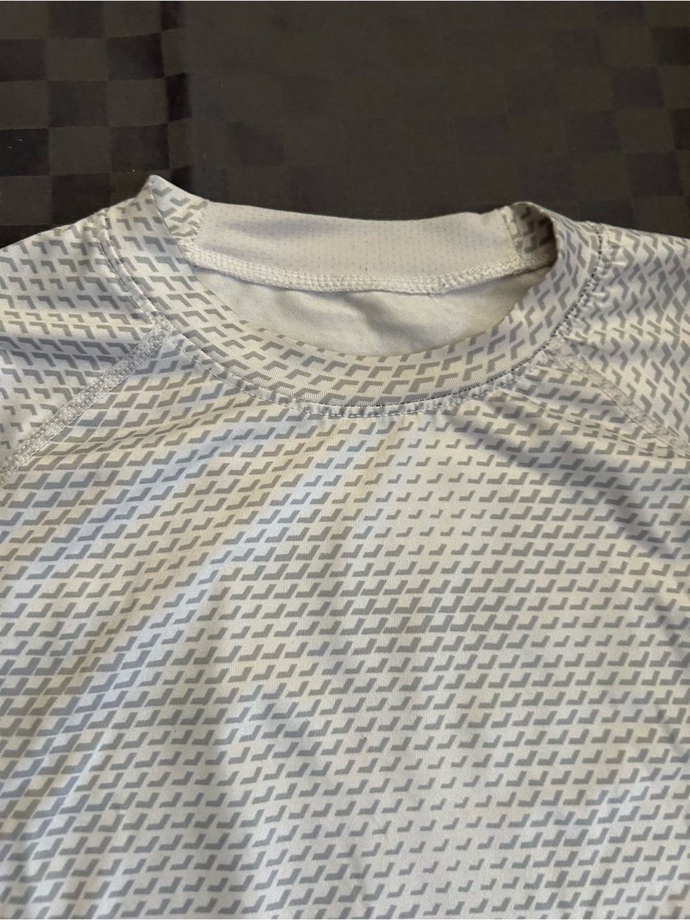 Compression shirt - Picture 3 of 6